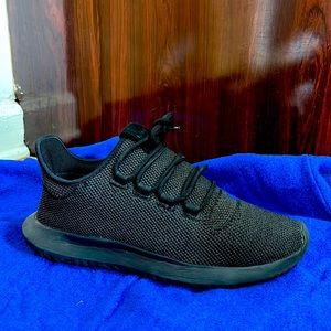 adidas tubular black